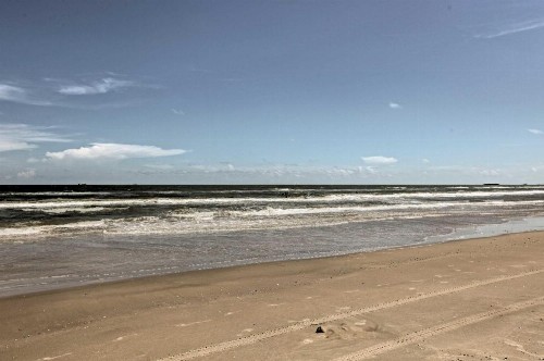 Gulf Coast Retreat with Deck Walk to Surfside Beach