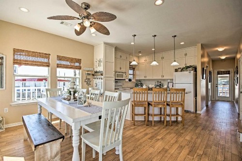 Cozy Surfside Beach House with Deck and Gulf Views! - image 11