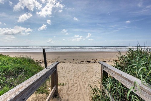 Surfside Beach Home with Deck 300 Feet to the Gulf!