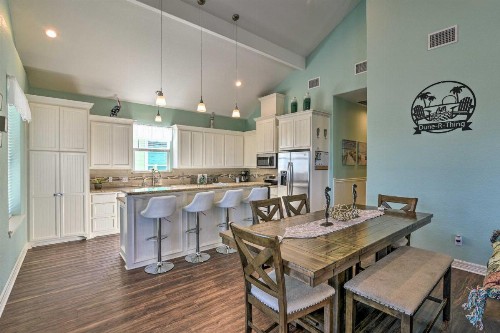 Surfside Getaway with Deck - Walk to the Beach! - image 1