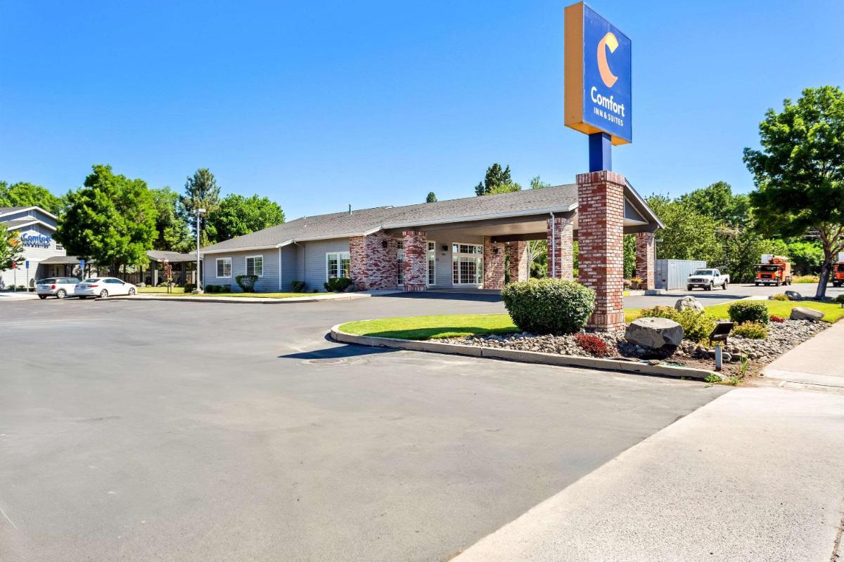 Comfort Inn & Suites - main image