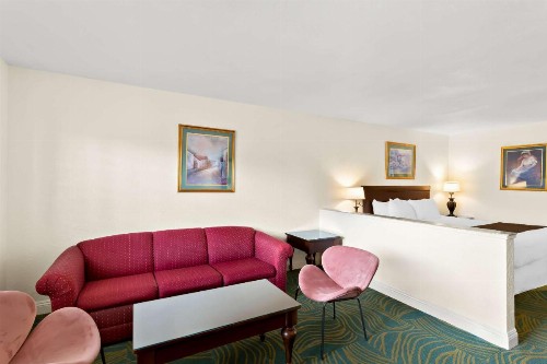 SureStay Plus Hotel by Best Western Susanville - image 21