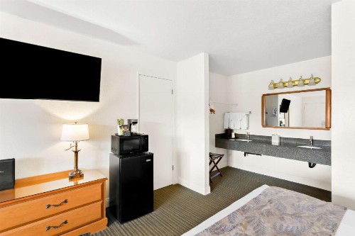 SureStay Plus Hotel by Best Western Susanville - image 23