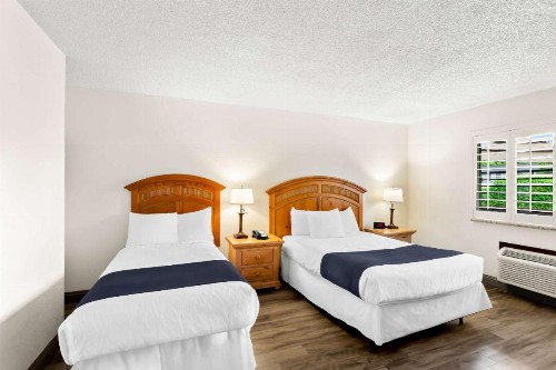 SureStay Plus Hotel by Best Western Susanville - image 30