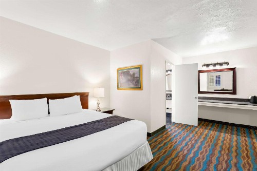 SureStay Plus Hotel by Best Western Susanville - image 43