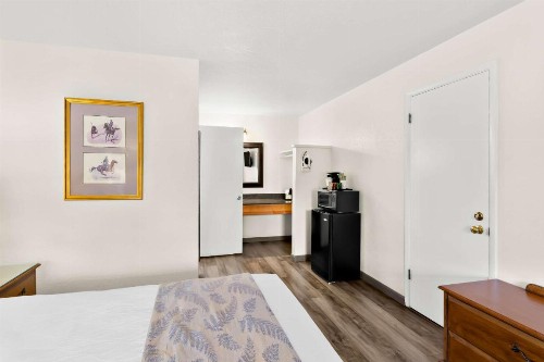 SureStay Plus Hotel by Best Western Susanville - image 45