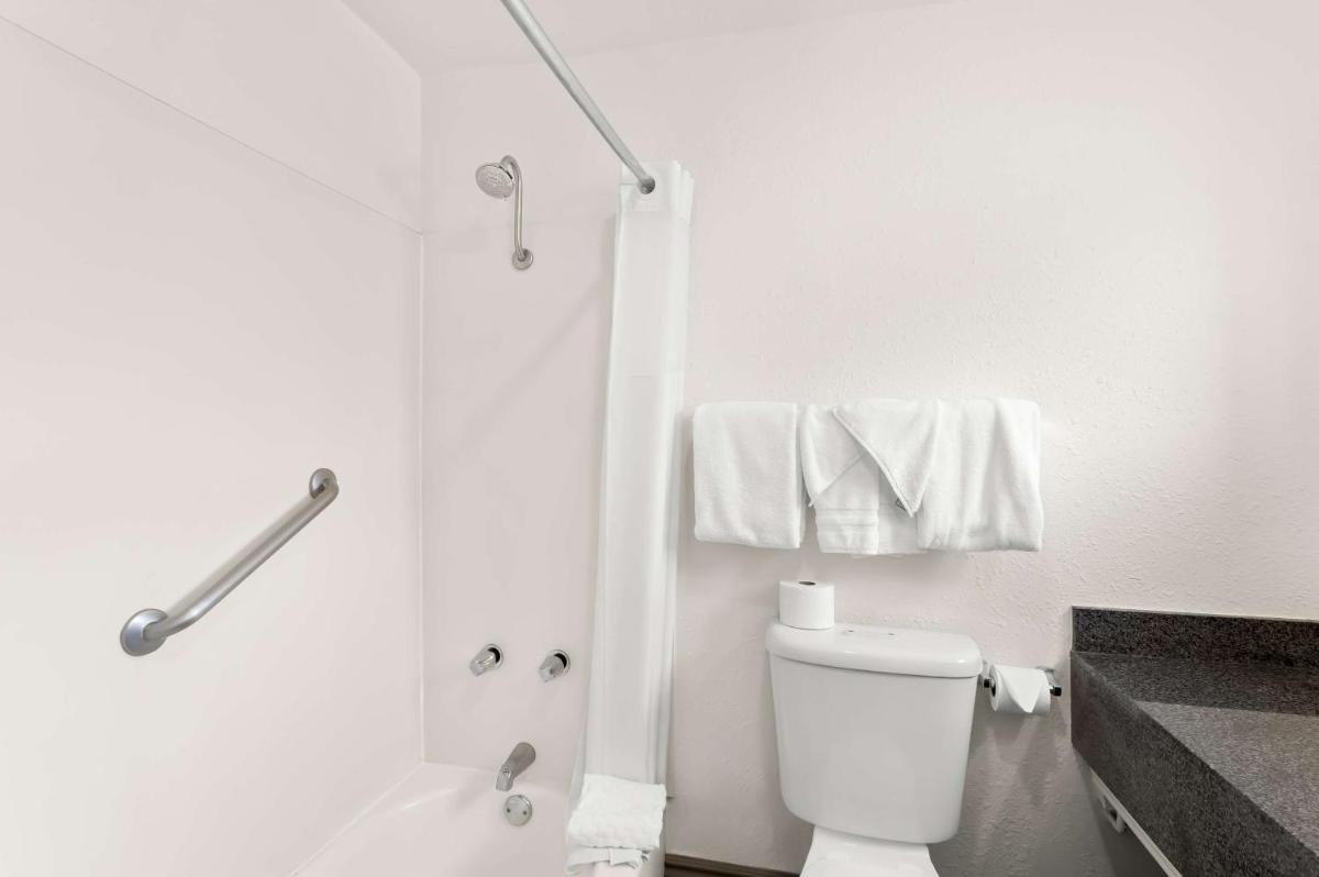 SureStay Plus Hotel by Best Western Susanville - image 5