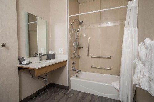 Days Inn by Wyndham Sutter Creek - image 3