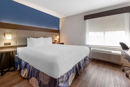 Holiday Inn Express Sycamore an IHG Hotel