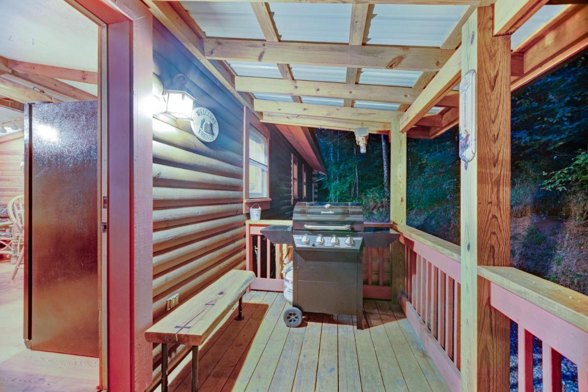 4 Bed 3 Bath Vacation home in Sylva - image 5