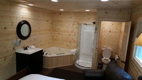 Brook Pointe Inn - image 20