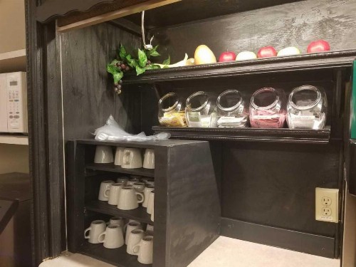 Brook Pointe Inn - image 29