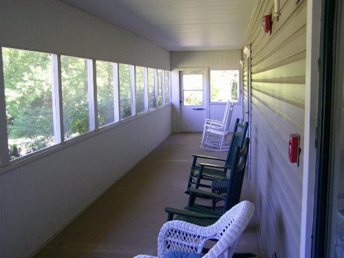 Brook Pointe Inn - image 50