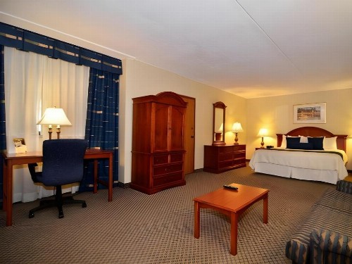 Comfort Inn & Suites Downtown Tacoma - image 19