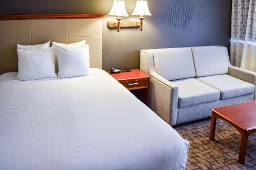 Comfort Inn & Suites Downtown Tacoma - image 22
