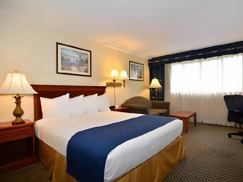 Comfort Inn & Suites Downtown Tacoma - image 46