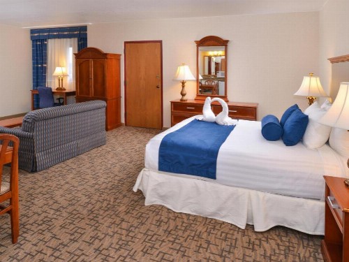 Comfort Inn & Suites Downtown Tacoma - image 48