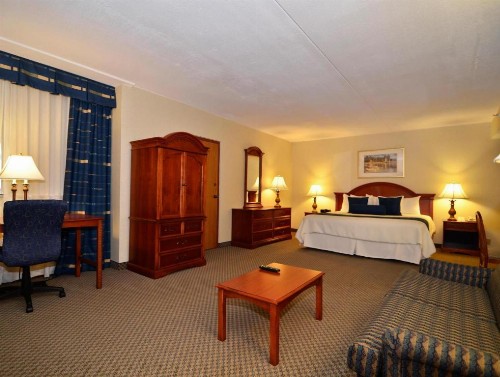 Comfort Inn & Suites Downtown Tacoma - image 49