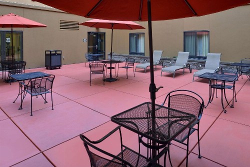Hampton Inn & Suites Tacoma-Mall - image 14