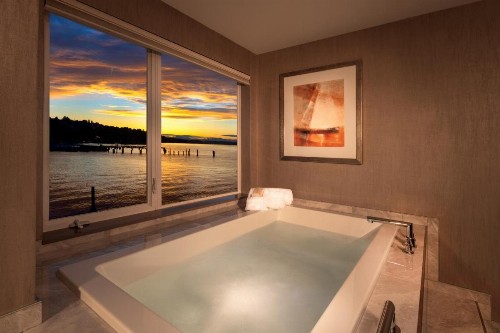 Silver Cloud Inn - Tacoma Waterfront - image 18