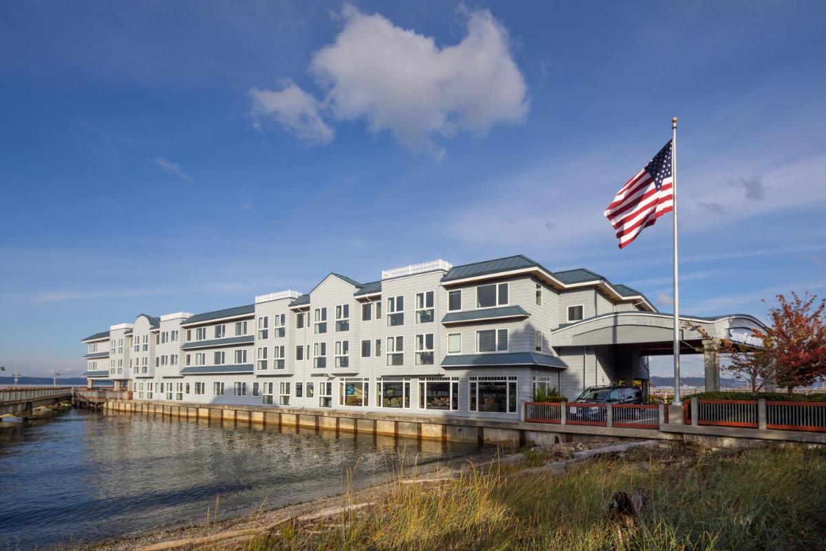 Silver Cloud Inn - Tacoma Waterfront - image 2