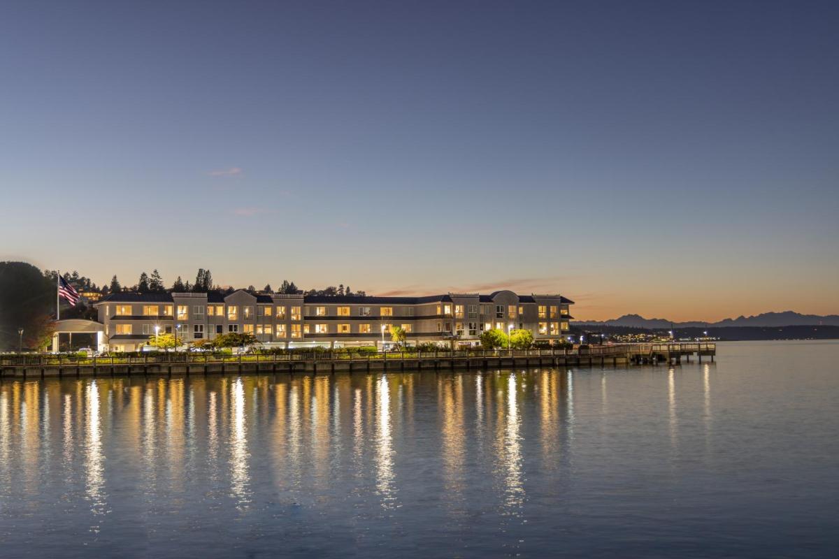 Silver Cloud Inn - Tacoma Waterfront - image 4