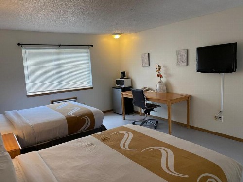 Economy Stay & Suites Tacoma - image 9