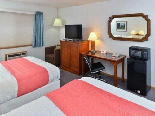 Economy Stay & Suites Tacoma - image 13