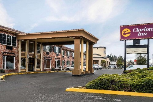 Clarion Inn near JBLM - image 1
