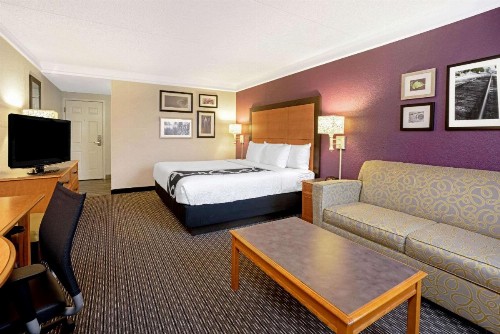 La Quinta by Wyndham Tacoma - Seattle - image 11