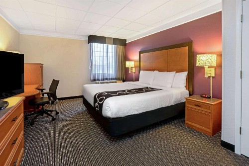 La Quinta by Wyndham Tacoma - Seattle - image 17