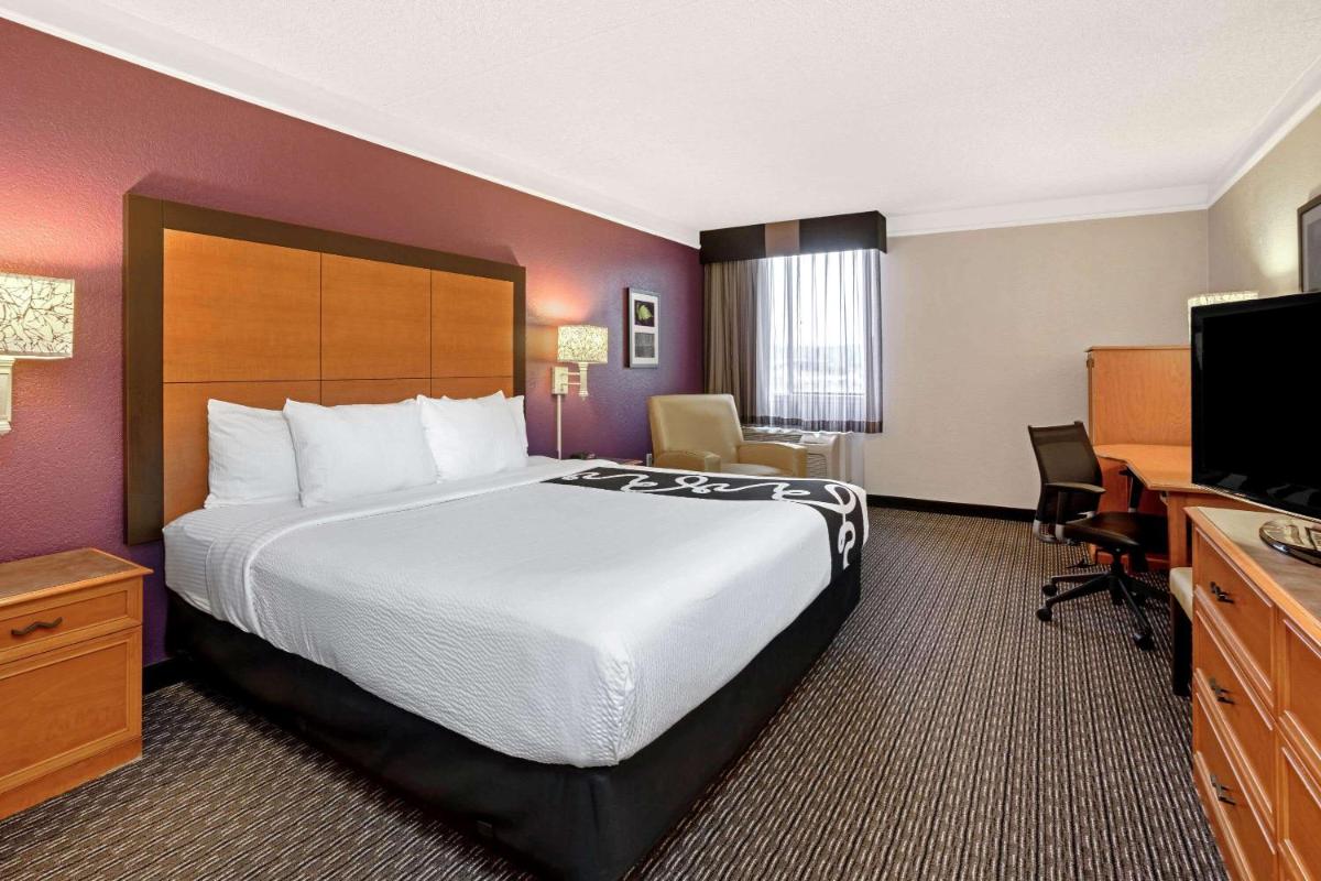 La Quinta by Wyndham Tacoma - Seattle - image 6