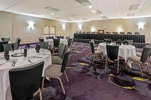 La Quinta by Wyndham Tacoma - Seattle - image 8