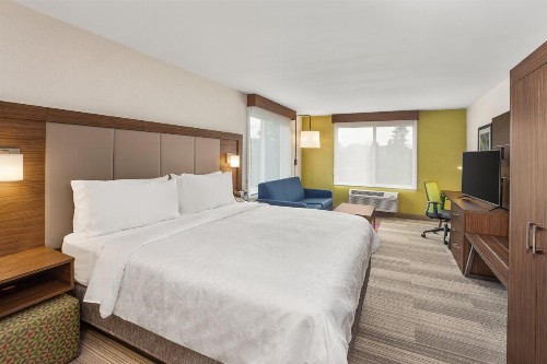 Holiday Inn Express Hotel & Suites Tacoma an IHG Hotel - image 35