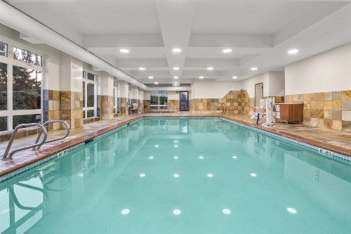 Holiday Inn Express Hotel & Suites Tacoma an IHG Hotel - image 37