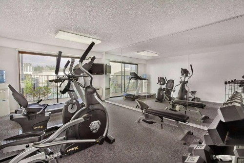 South Tacoma Suites - image 6