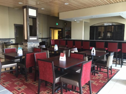 Quality Inn & Suites Tacoma Seattle - image 9
