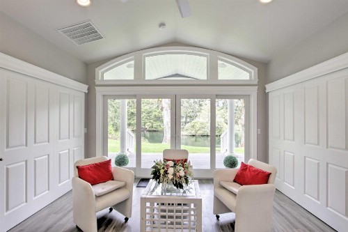Contemporary Tacoma Cottage with Deck and Pond! - image 8