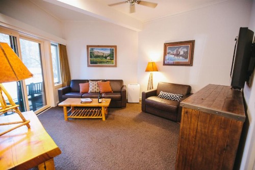 Sunnyside Resort and Lodge - image 4