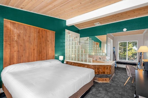 The Inn at Boatworks Lake Tahoe - image 7