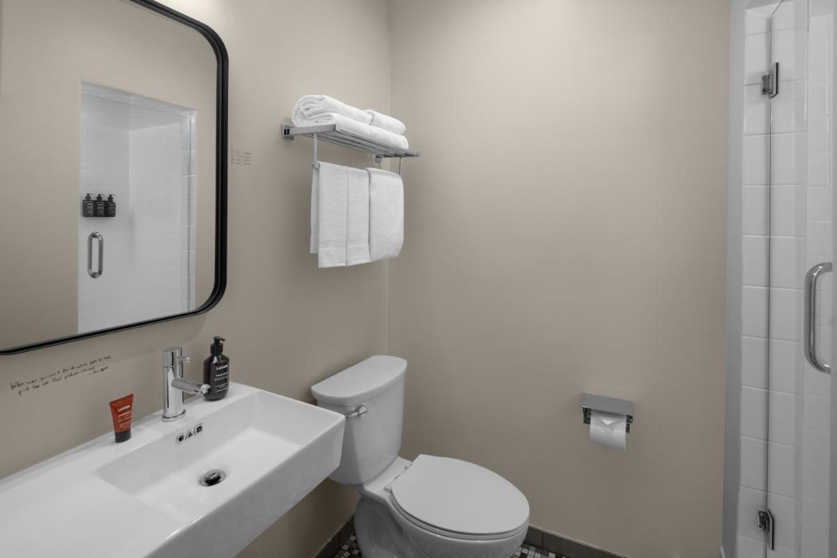 Americas Best Value Inn Tahoe City - image 5