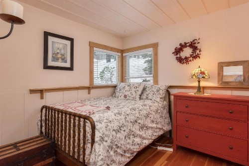 4175 Robert Ave Cabin - image 3