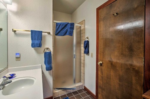 Lakefront Tahoe Home with View 1 Mi to XC Ski Area - image 9