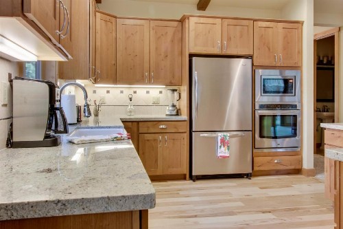 Tahoma Deluxe Brand New Home - image 11