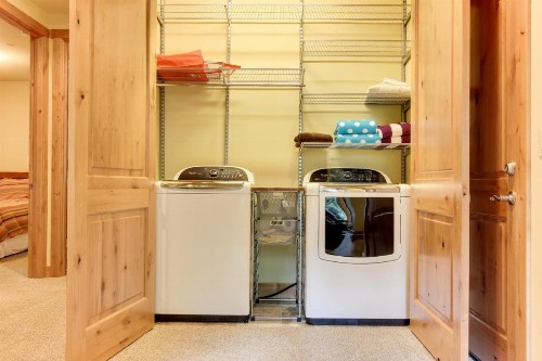 Tahoma Deluxe Brand New Home - image 7