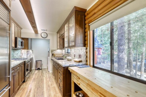 Lake Tahoe Cabin Perfection - image 6