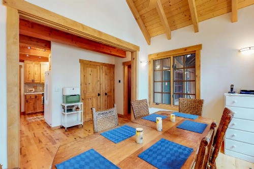 Timeless in Tahoma - image 11