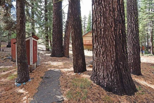 Woodland Chalet - image 10