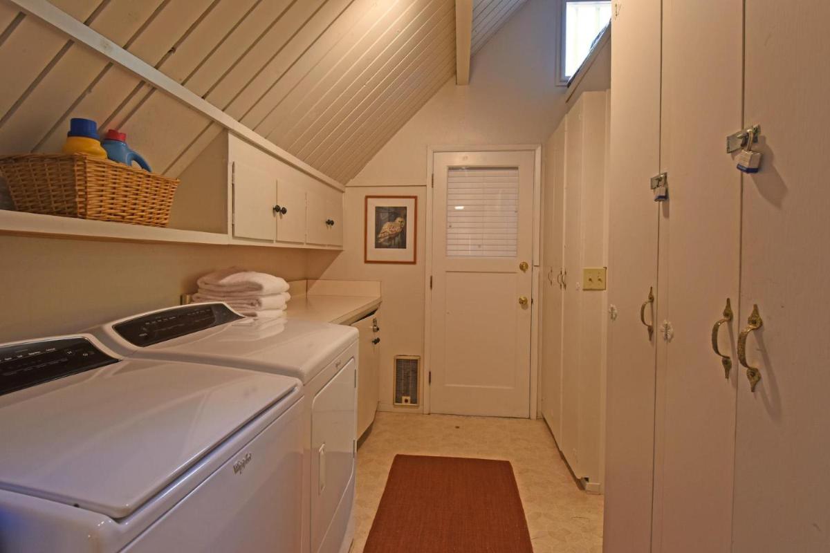 Woodland Chalet - image 6