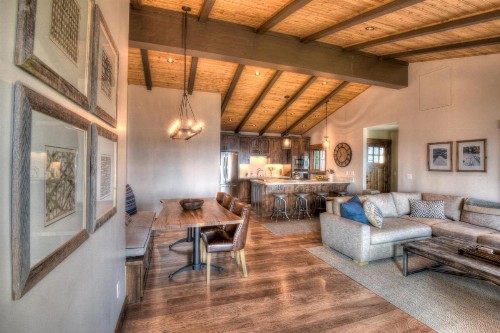 Waters Edge Jewel - image 11